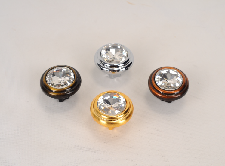 Мебельная ручка-кнопка с камнем TL 3.20048-TL 3.20054; TL 3.20371